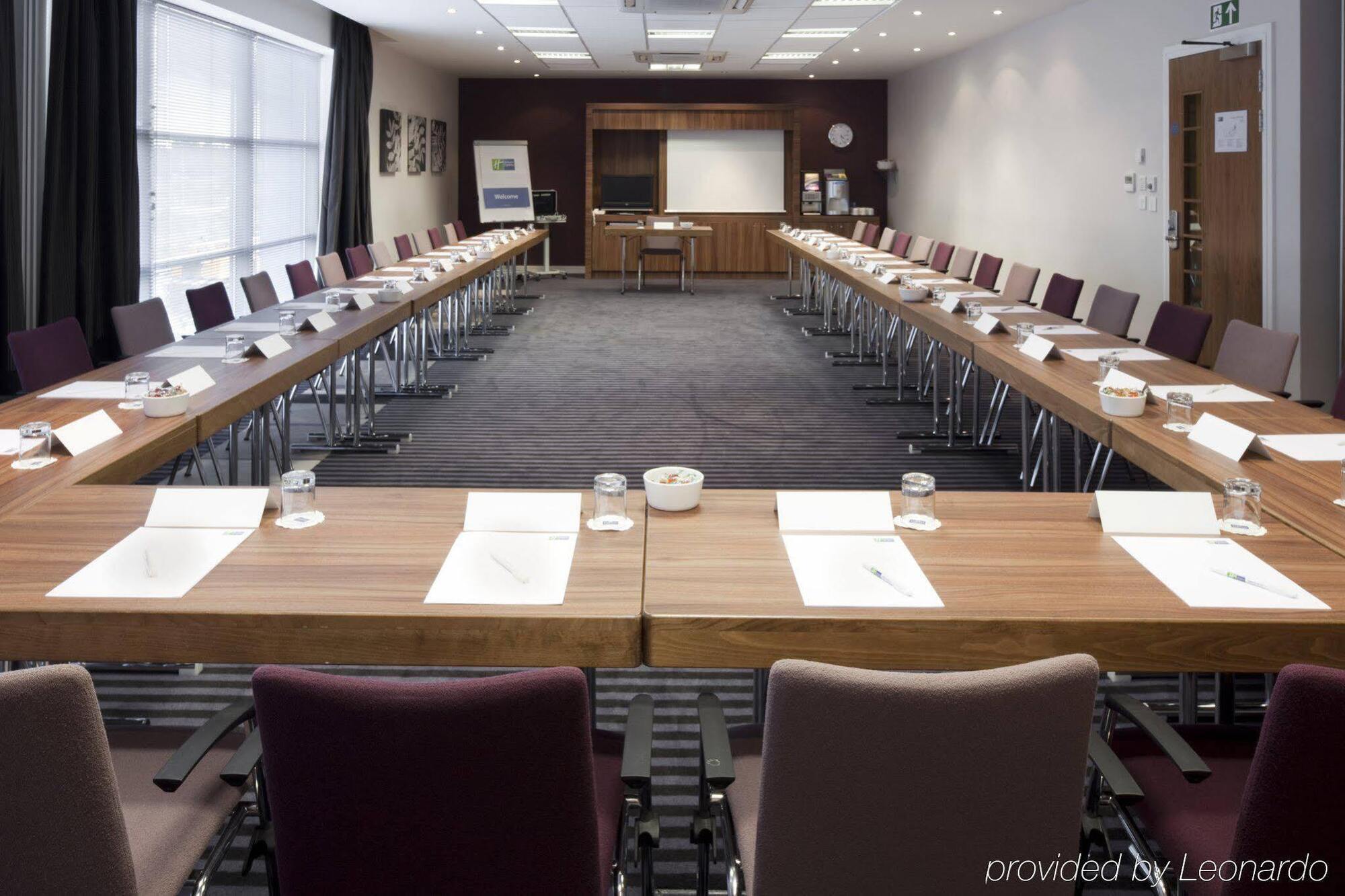 Holiday Inn Express Walsall M6, J10 By Ihg Exteriör bild