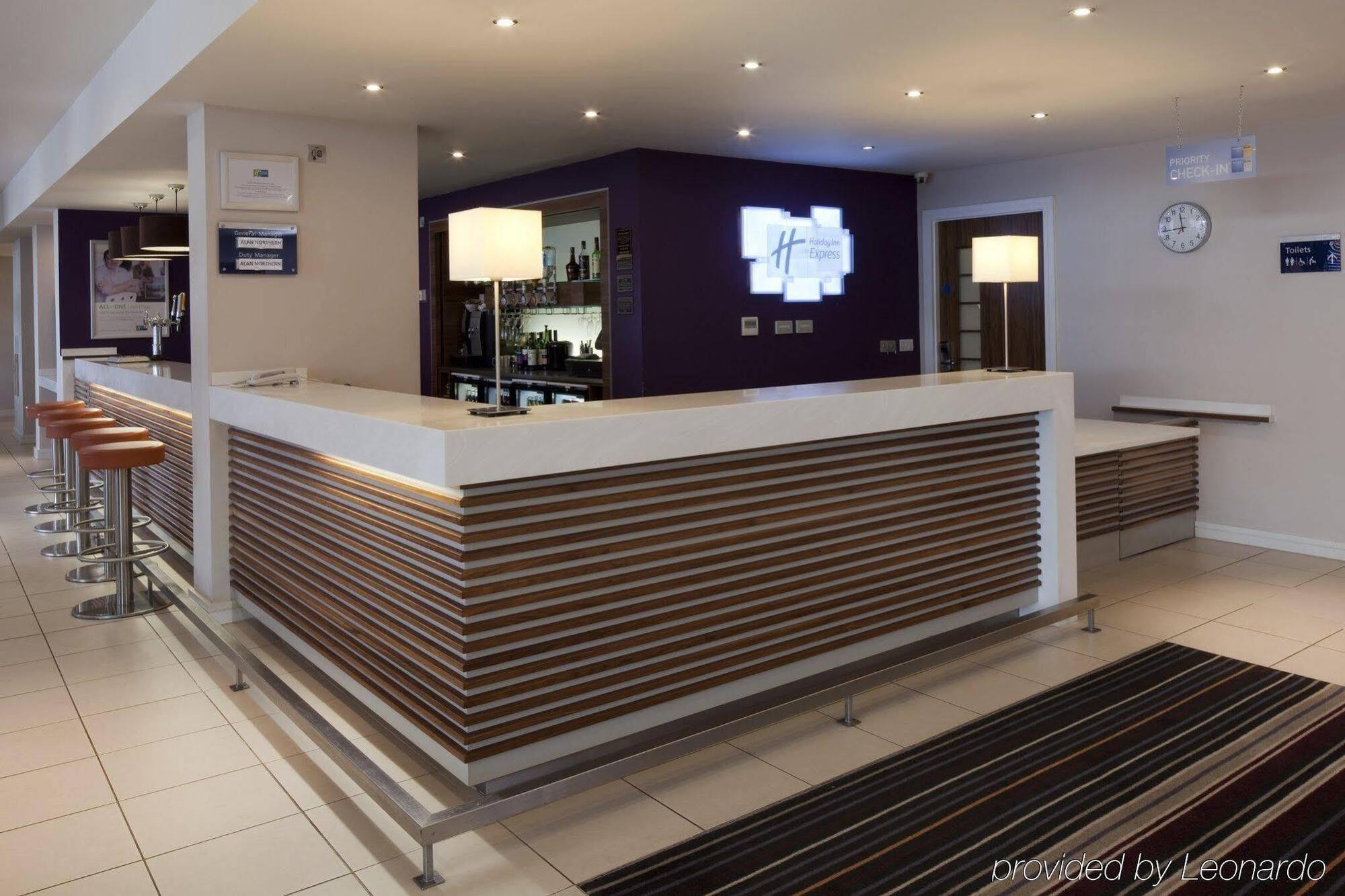 Holiday Inn Express Walsall M6, J10 By Ihg Exteriör bild