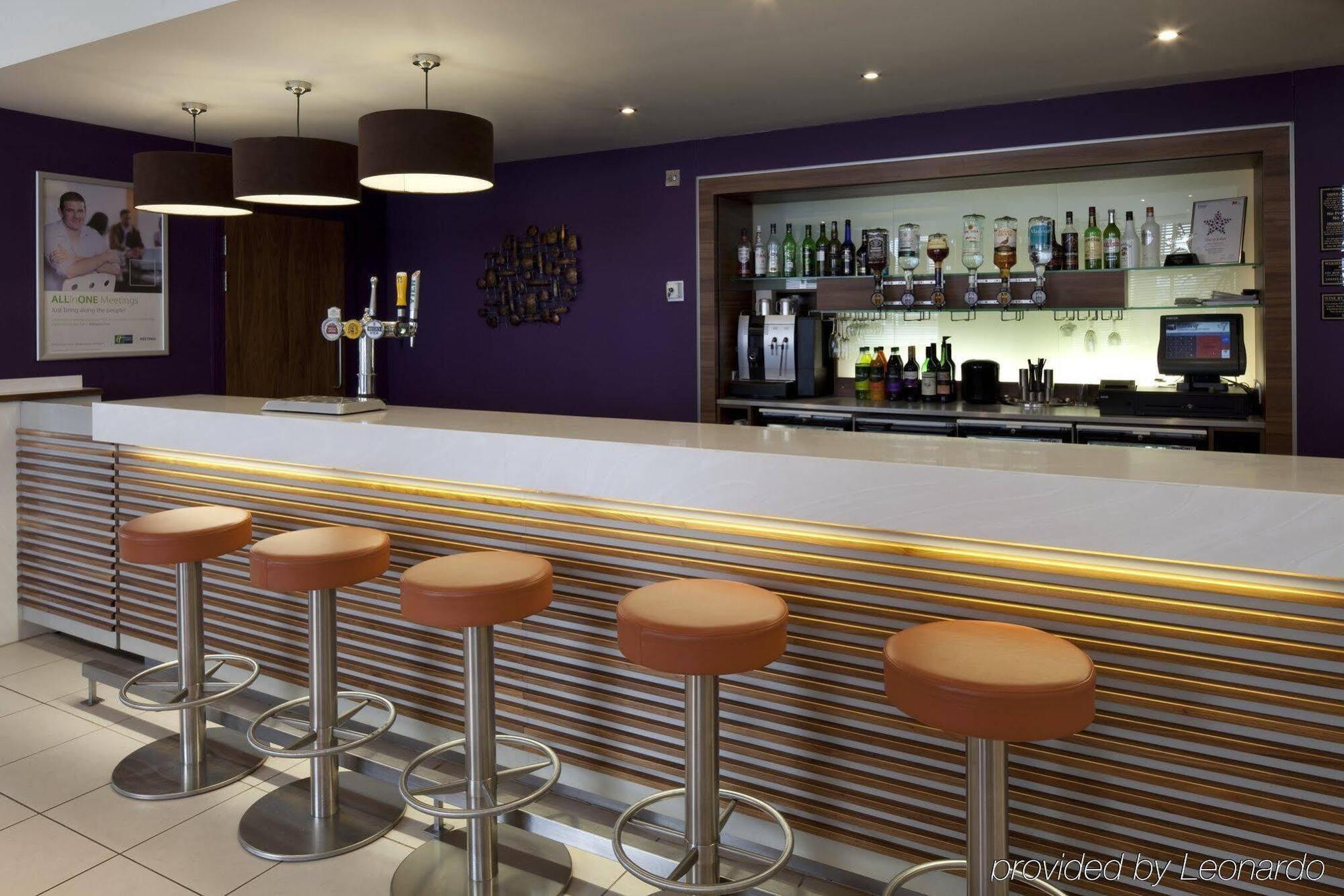 Holiday Inn Express Walsall M6, J10 By Ihg Exteriör bild
